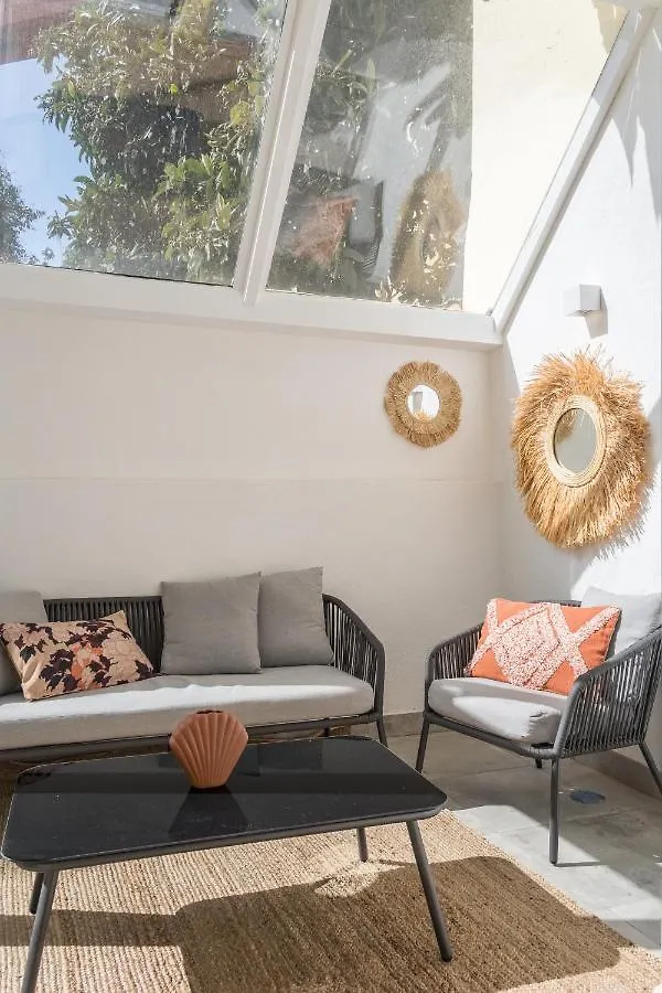 Casa Boma Lisboa - Sophisticated Apartment With Private Terrace - Alcantara VI 0*,  Portugal